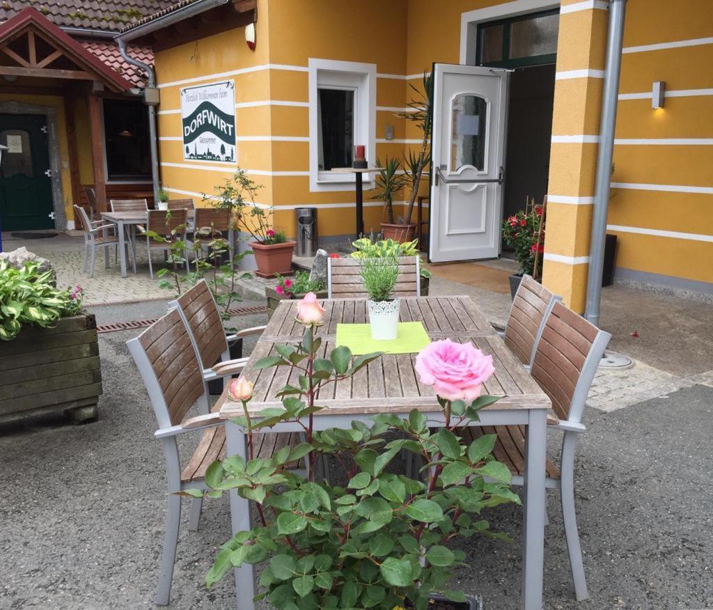 Hotel Dorfwirt Sankt Marein bei Graz Esterno foto
