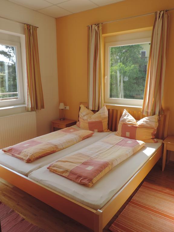 Hotel Dorfwirt Sankt Marein bei Graz Esterno foto